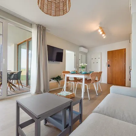 Enklawa Krynica Morska, Sun & Snow *